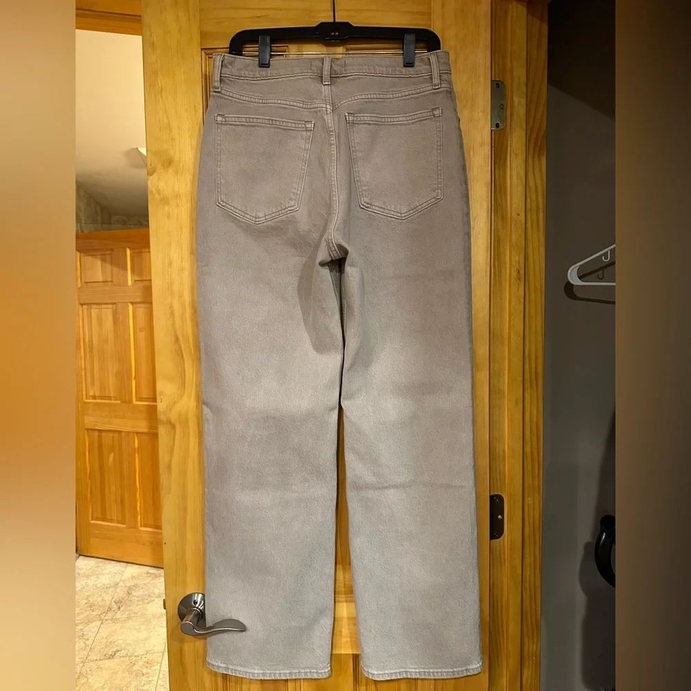 Abercrombie & Fitch High Rise 90s Relaxed Jean - Picture 3 of 6